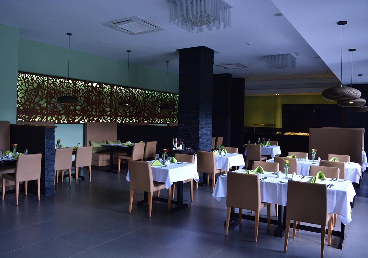 Best Western Premier Garden Hotel Entebbe Eksteriør bilde