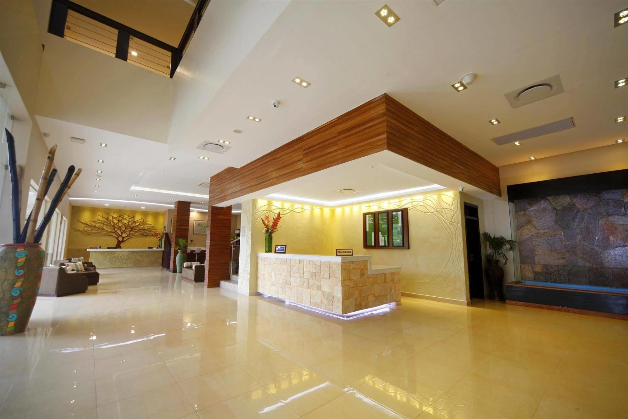 Best Western Premier Garden Hotel Entebbe Eksteriør bilde