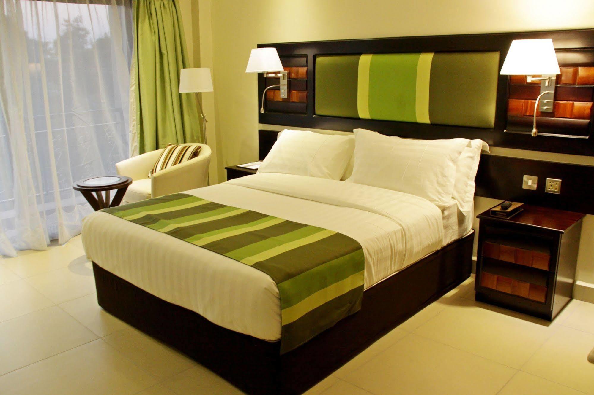 Best Western Premier Garden Hotel Entebbe Eksteriør bilde