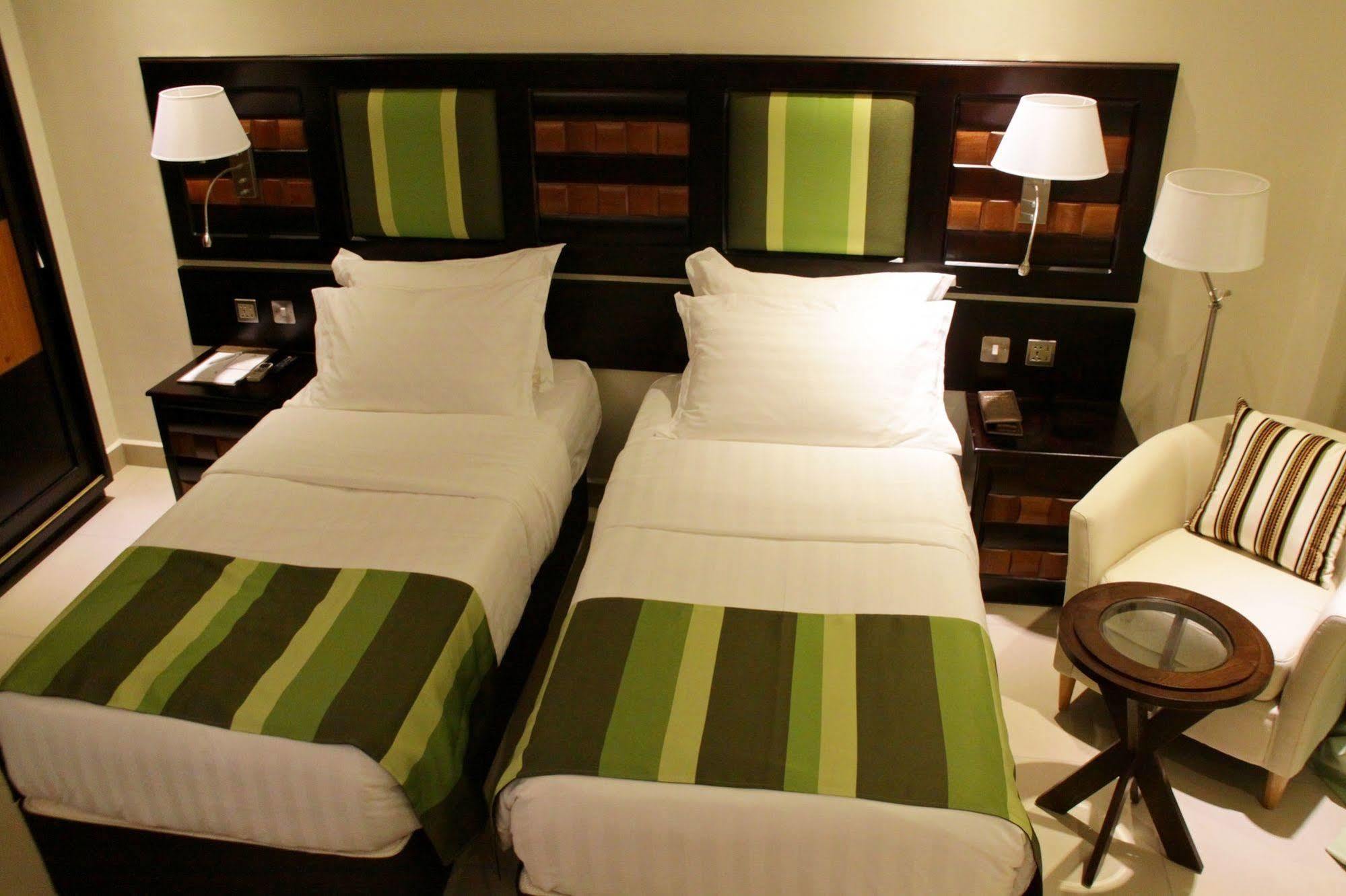 Best Western Premier Garden Hotel Entebbe Eksteriør bilde